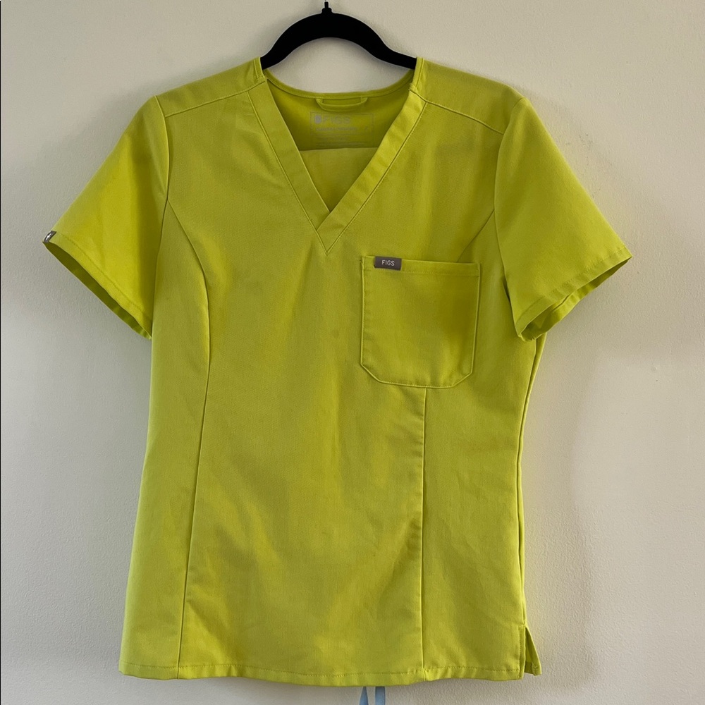 Figs Women's Bright Green V-Neck Short Sleeve  Small Top and M/P pants
